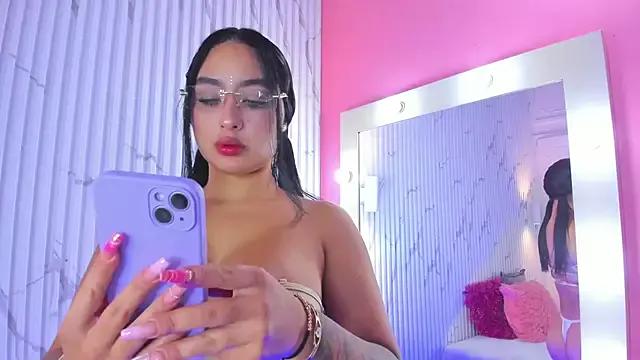 1megan_fox from StripChat is Freechat