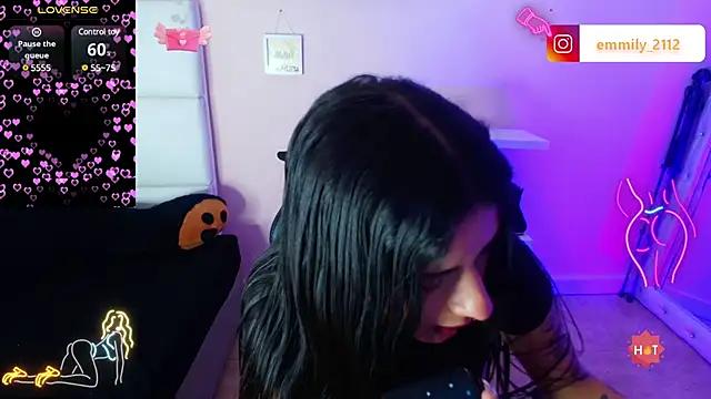 Live streaming joy: Improve your typing skills with these steaming hot slutz, and dive into the mesmerizing world of nude persuasion.