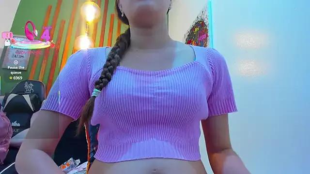 _Mia_cute from StripChat is Freechat