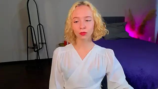 Photos of Amelia_Millz from StripChat is Private