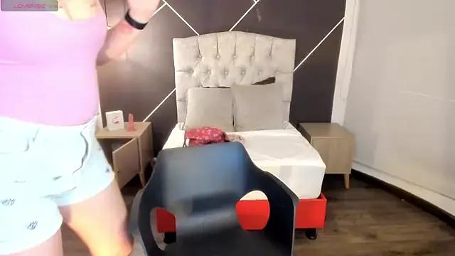 AnthoScott from StripChat is Freechat
