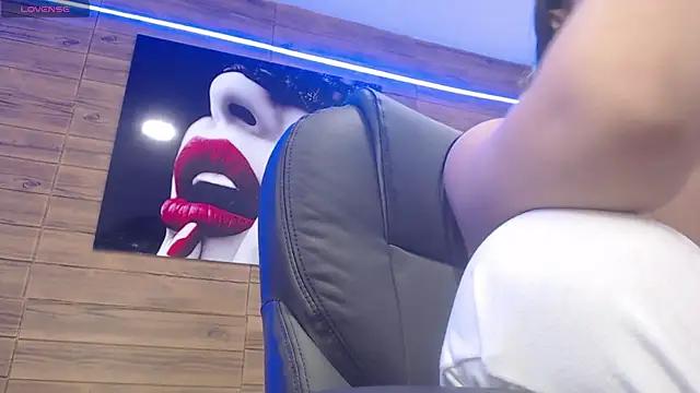 Live streaming joy: Improve your typing skills with these steaming hot slutz, and dive into the mesmerizing world of nude persuasion.