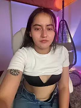 Camila_pinkk from StripChat is Freechat