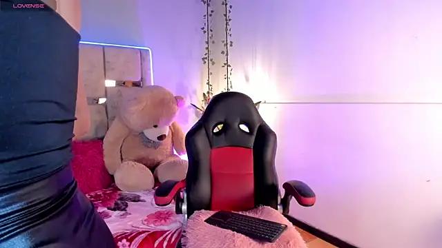 Live streaming joy: Improve your typing skills with these steaming hot slutz, and dive into the mesmerizing world of nude persuasion.