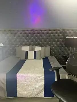 ChloeLambert from StripChat is Freechat