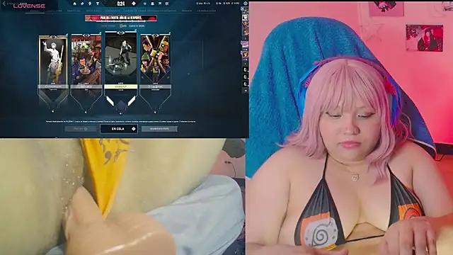 Live streaming joy: Improve your typing skills with these steaming hot slutz, and dive into the mesmerizing world of nude persuasion.