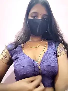 Cuteemoon from StripChat is Freechat