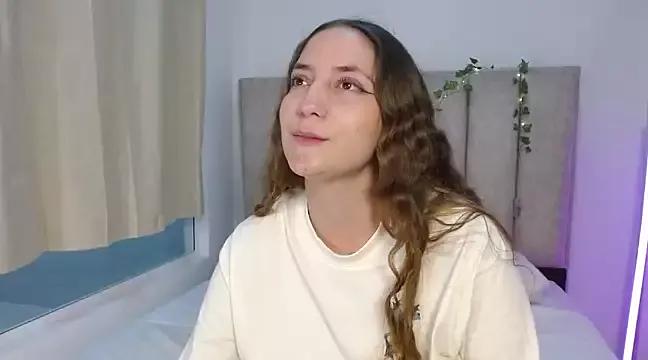 CuteeSky from StripChat is Freechat