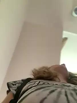 DaisyVibesss from StripChat is Freechat