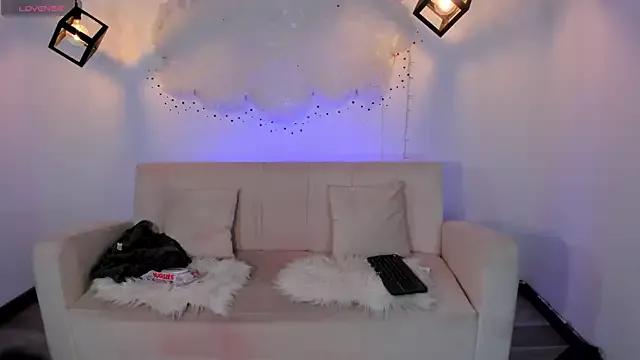 Daniela_Miller_ from StripChat is Freechat