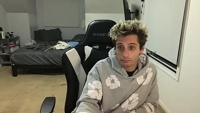 Dylansd from StripChat is Freechat