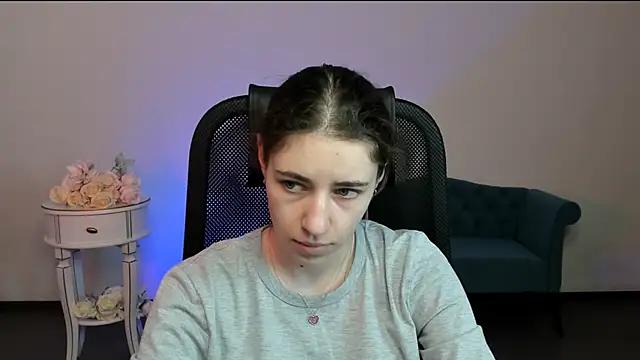 Live streaming joy: Improve your typing skills with these steaming hot slutz, and dive into the mesmerizing world of nude persuasion.