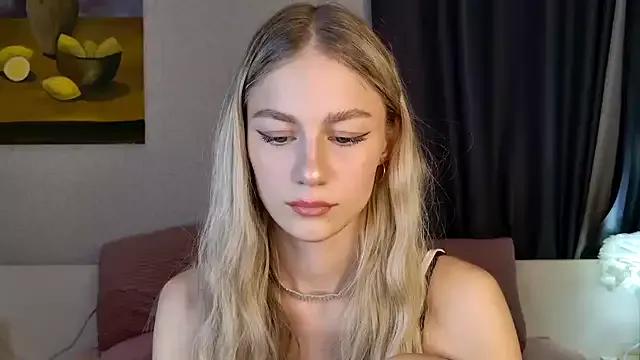 Live streaming joy: Improve your typing skills with these steaming hot slutz, and dive into the mesmerizing world of nude persuasion.