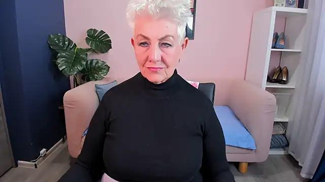 Live streaming joy: Improve your typing skills with these steaming hot slutz, and dive into the mesmerizing world of nude persuasion.