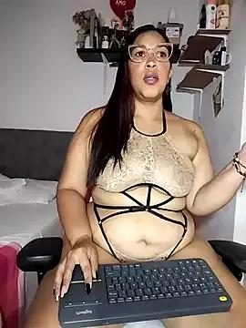 Photos of Ivy_horse_ from StripChat is Freechat