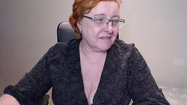 Live streaming joy: Improve your typing skills with these steaming hot slutz, and dive into the mesmerizing world of nude persuasion.
