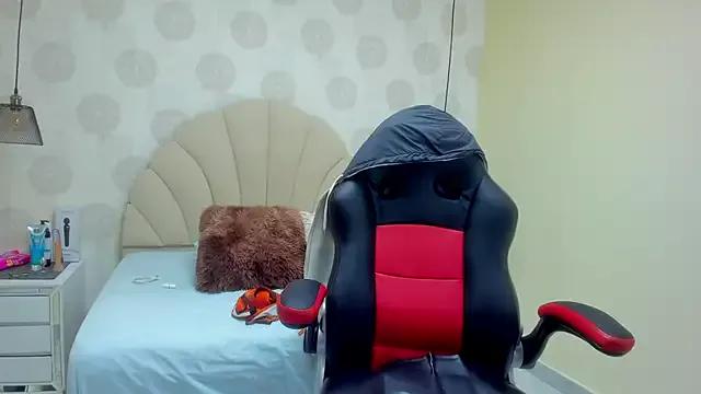 JOLIEBENSON from StripChat is Freechat