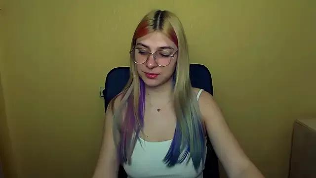 Live streaming joy: Improve your typing skills with these steaming hot slutz, and dive into the mesmerizing world of nude persuasion.