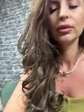 LunaBex from StripChat is Freechat
