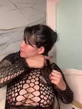 mariana_21x from StripChat is Freechat