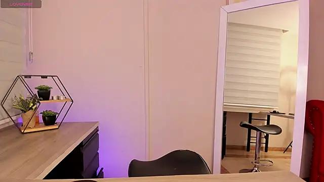 Live streaming joy: Improve your typing skills with these steaming hot slutz, and dive into the mesmerizing world of nude persuasion.