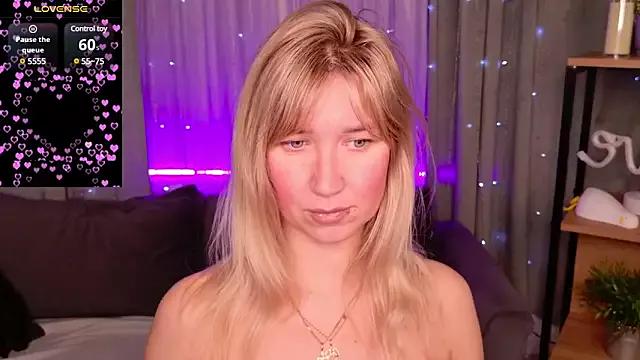 Live streaming joy: Improve your typing skills with these steaming hot slutz, and dive into the mesmerizing world of nude persuasion.