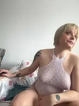 Live streaming joy: Improve your typing skills with these steaming hot slutz, and dive into the mesmerizing world of nude persuasion.