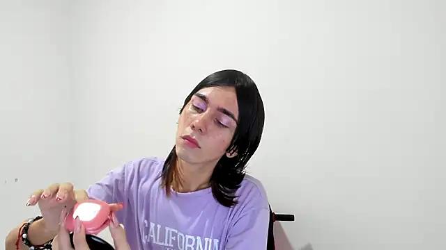 Live streaming joy: Improve your typing skills with these steaming hot slutz, and dive into the mesmerizing world of nude persuasion.