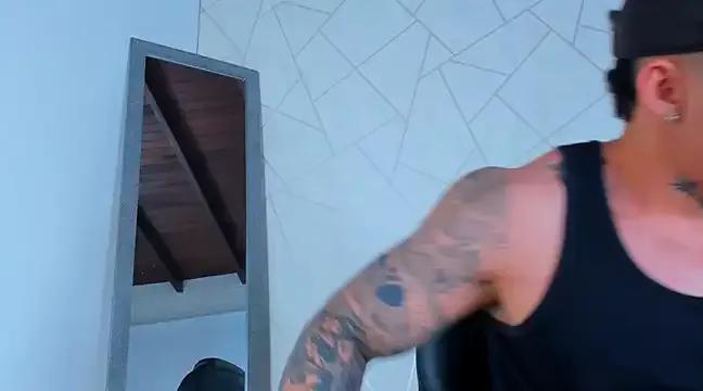 NoahhBrown from StripChat is Freechat