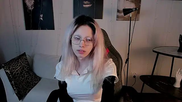 Live streaming joy: Improve your typing skills with these steaming hot slutz, and dive into the mesmerizing world of nude persuasion.