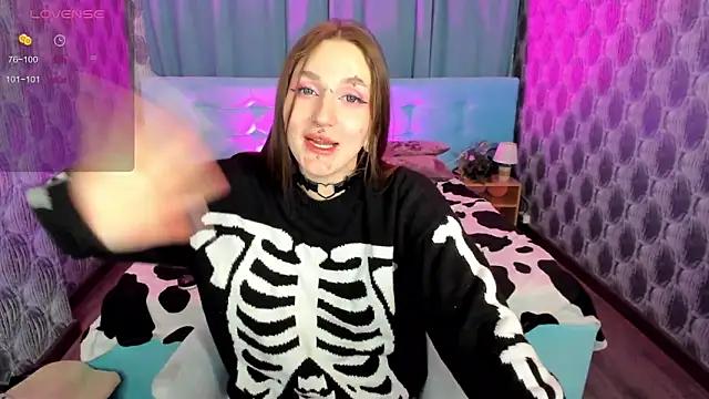 Live streaming joy: Improve your typing skills with these steaming hot slutz, and dive into the mesmerizing world of nude persuasion.