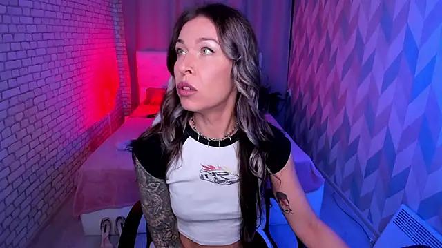Live streaming joy: Improve your typing skills with these steaming hot slutz, and dive into the mesmerizing world of nude persuasion.