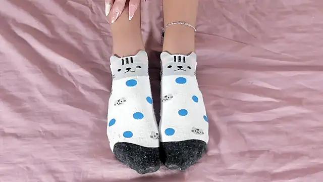 Live streaming joy: Improve your typing skills with these steaming hot slutz, and dive into the mesmerizing world of nude persuasion.