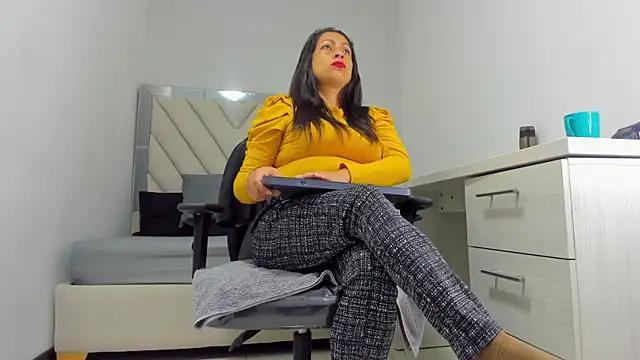 Live streaming joy: Improve your typing skills with these steaming hot slutz, and dive into the mesmerizing world of nude persuasion.