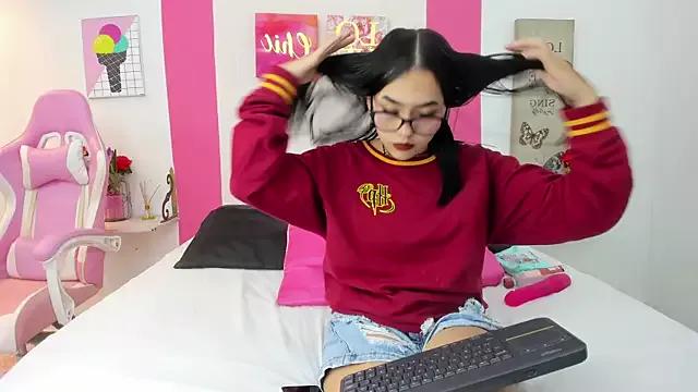 scarlett_jones_5 from StripChat is Freechat
