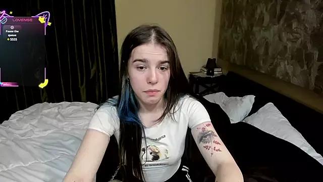 ShelyMoon from StripChat is Freechat