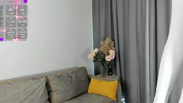 SilviaCrust from StripChat is Freechat