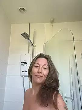 Photos of Sophia-Squirts-UK from StripChat is Freechat