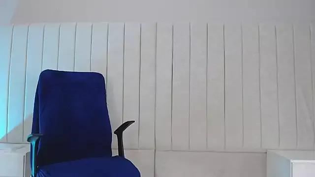 sophia_loren__ from StripChat is Freechat