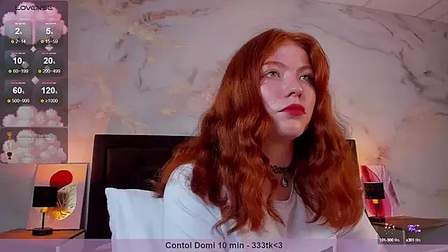 SophieOuld from StripChat is Freechat