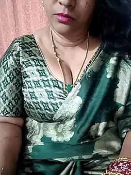 Swetyhoney from StripChat is Freechat