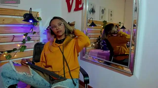 Live streaming joy: Improve your typing skills with these steaming hot slutz, and dive into the mesmerizing world of nude persuasion.