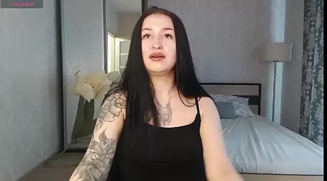 VioletCatt from StripChat is Freechat