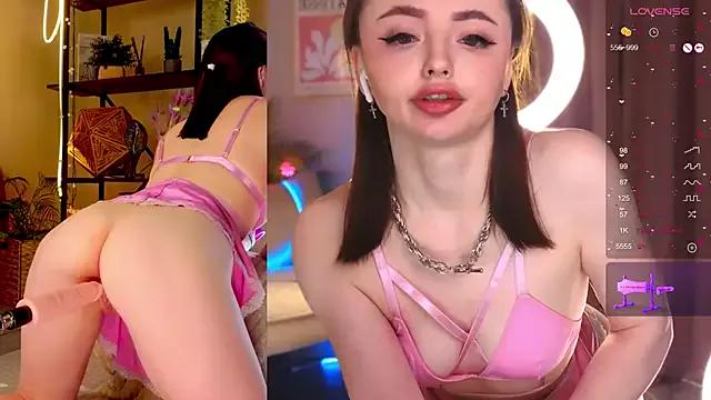 Photos of wetmuffin_ from StripChat is Freechat