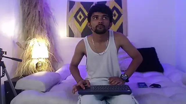 XanderMillers from StripChat is Freechat