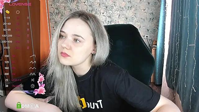 Live streaming joy: Improve your typing skills with these steaming hot slutz, and dive into the mesmerizing world of nude persuasion.