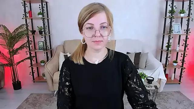 YourUniversee from StripChat is Freechat