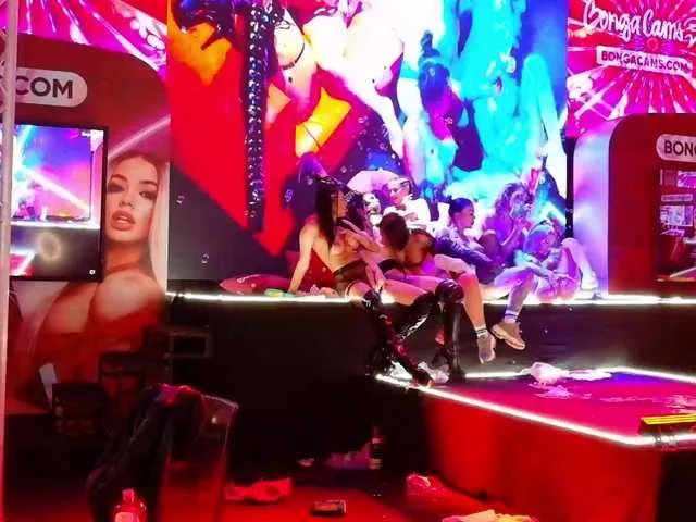 AddictiveT on BongaCams 