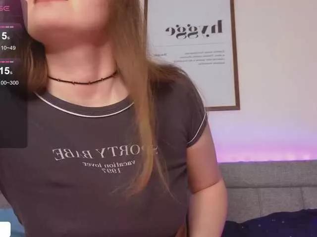 Alwaysfrida on BongaCams 
