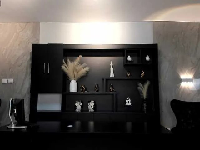 AnaisNin1 on BongaCams 